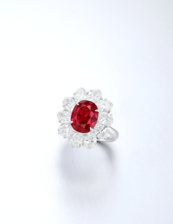 Specialist Picks: The Hong Kong Jewels Auction
