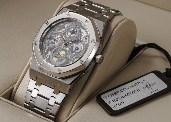 Understanding The Twin-Metal, Tone-On-Tone Royal Oak, The Ultimate In Stealth Wealth