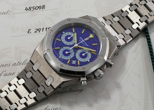Understanding The Twin-Metal, Tone-On-Tone Royal Oak, The Ultimate In Stealth Wealth