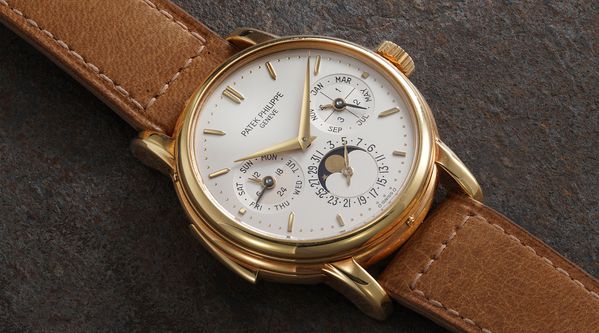 Collector Comparison: The Patek Philippe Minute Repeater Perpetual Calendar Ref. 3974 vs Ref. 5074