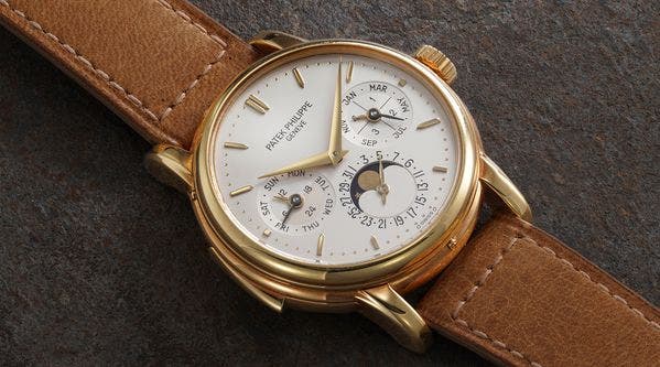 Collector Comparison: The Patek Philippe Minute Repeater Perpetual Calendar Ref. 3974 vs Ref. 5074