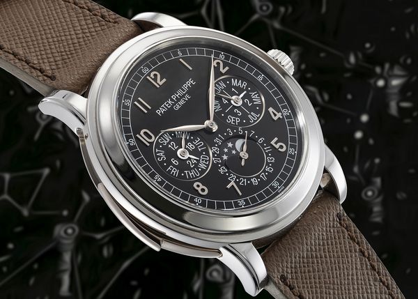 Collector Comparison: The Patek Philippe Minute Repeater Perpetual Calendar Ref. 3974 vs Ref. 5074