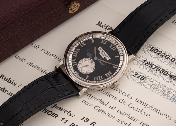 A Focus on Underrated Patek Philippe Calatravas