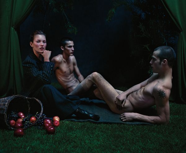 ULTIMATE CAMPAIGN: 9 Iconic Photographs