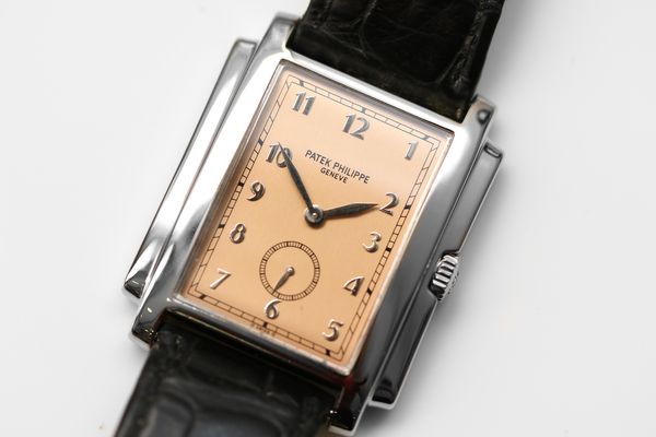 A Selection of Mesmerizing “Salmon” Dial Timepieces