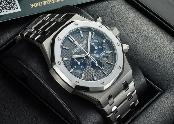 Understanding The Twin-Metal, Tone-On-Tone Royal Oak, The Ultimate In Stealth Wealth