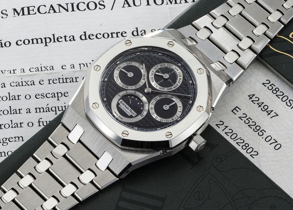 Understanding The Twin-Metal, Tone-On-Tone Royal Oak, The Ultimate In Stealth Wealth