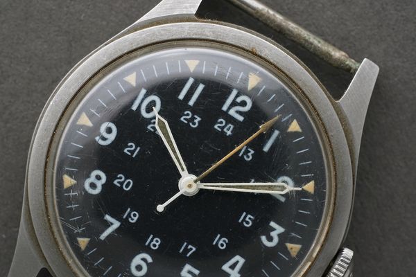 Made For The CIA: A Pair Of Military-Spec American Watches, Assigned To A United States Air Force Senior Master
