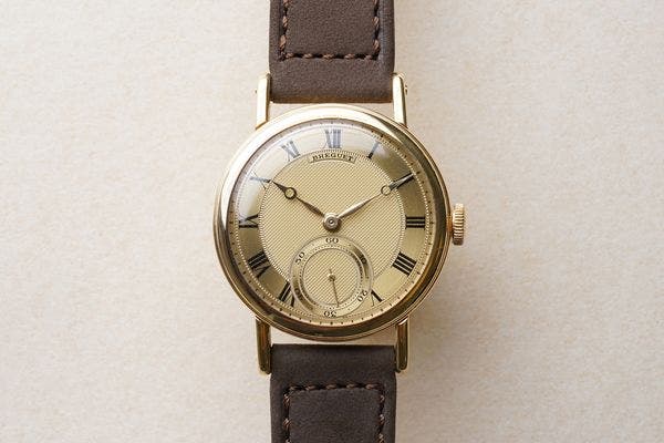 Dress Watches: A Must Have In Any Collection