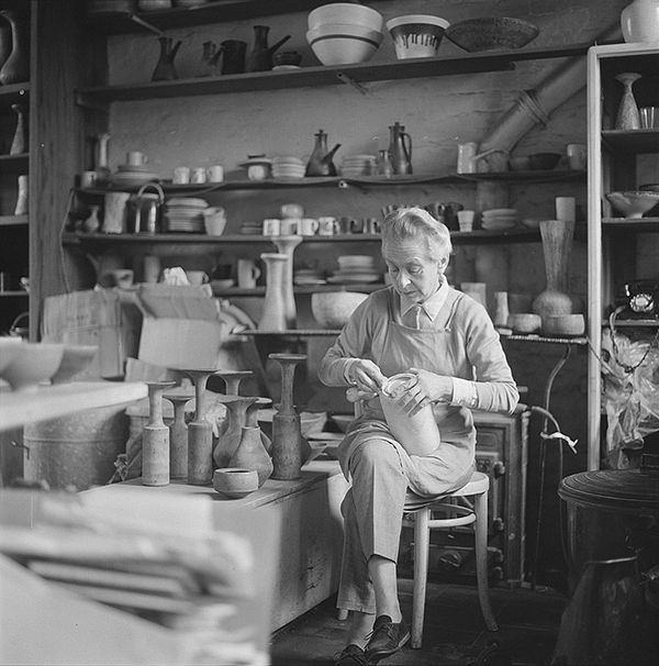 The Personal Pots: The Jane Coper and Cyril Frankel Collections