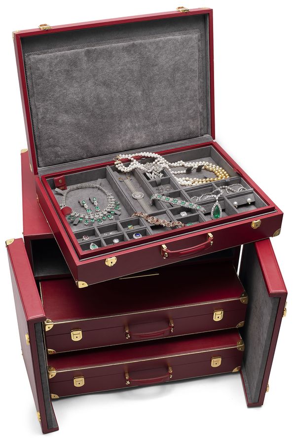 The Thrill of the Hunt: A Collector’s Lifelong Quest for the World’s Most Precious Gems