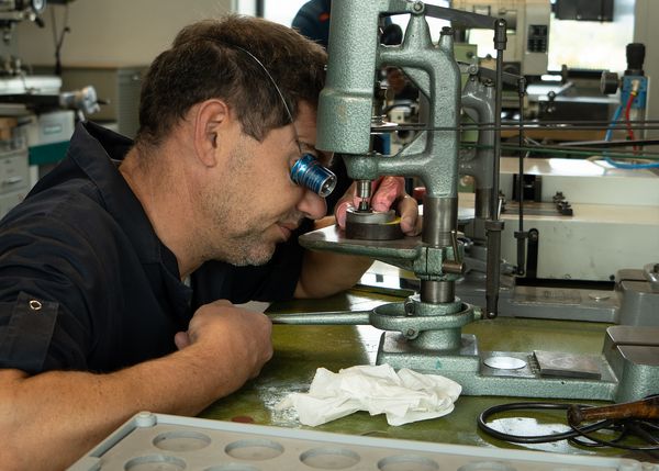 Visiting Les Cadraniers And Les Boîtiers de Genève, F.P. Journe’s Updated Case and Dial Facilities
