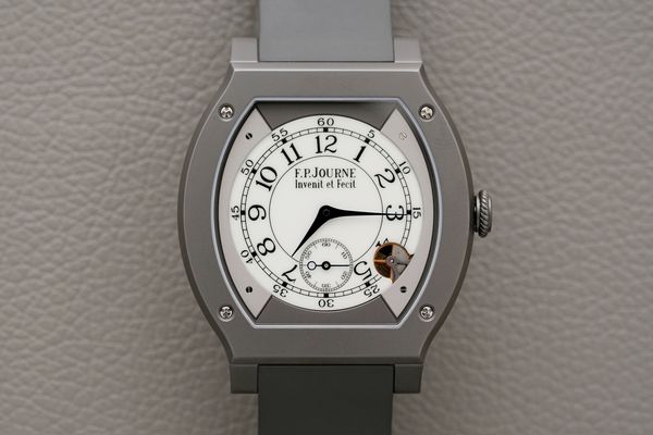 Aurel Bacs: I Bought a Modern Quartz Watch, and I Loved It