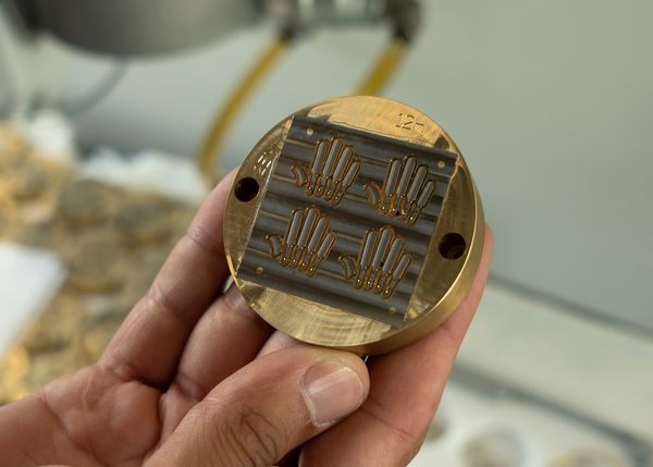 Visiting Les Cadraniers And Les Boîtiers de Genève, F.P. Journe’s Updated Case and Dial Facilities