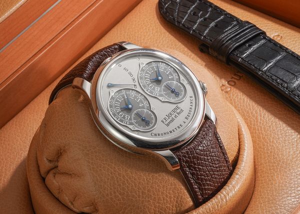 A circa 2009 F.P. Journe Chronomètre à Résonance 'Pisa' Edition in platinum that's included in the Phillips Geneva Watch Auction: XXIII.