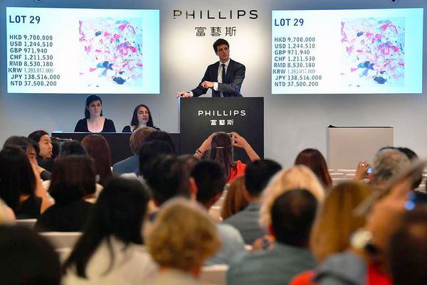 20th Century & Contemporary Art & Design Auction Soars to HK$129 Million