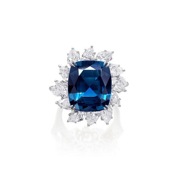 Specialist Picks: The Hong Kong Jewels Auction