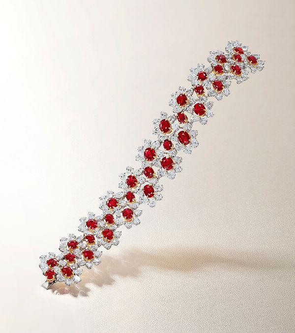 Specialist Picks: The Hong Kong Jewels Auction