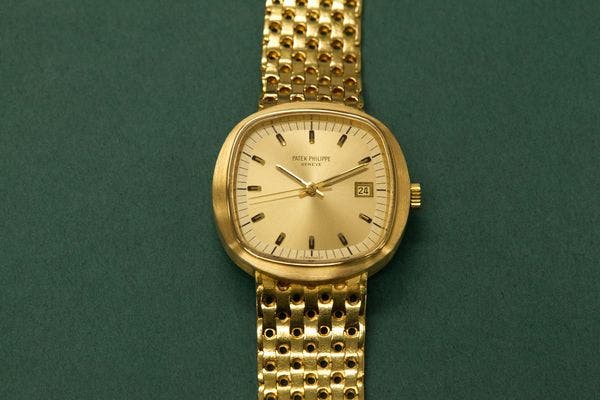 《Blackbird Watch Manual》精選拍品 : 百達翡麗型號3587/2 Beta 21