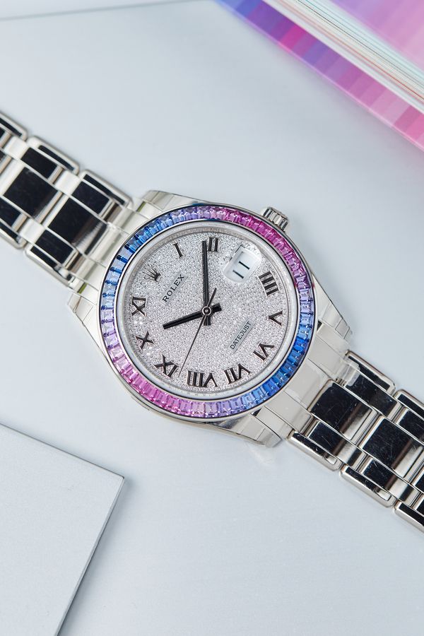 Specialists Pick: Watches From The Racing Pulse Auction