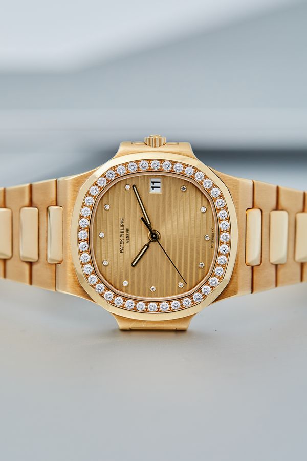 Specialists Pick: Watches From The Racing Pulse Auction