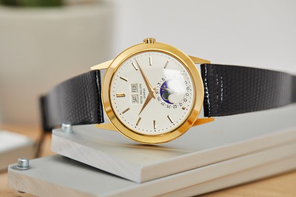 Specialists Pick: Watches From The Racing Pulse Auction