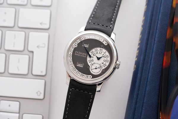 The Many Faces of the Annual Calendar Wristwatch
