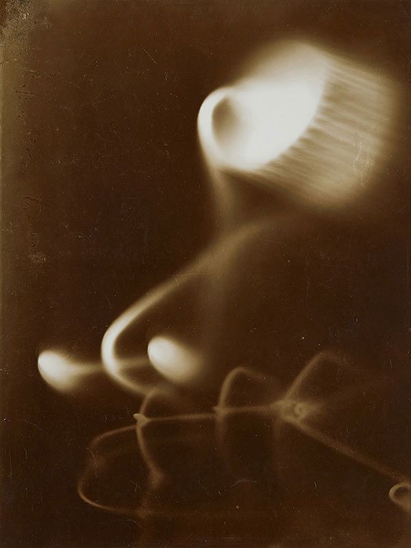 László Moholy-Nagy: ‘A New Spatial Dimension’