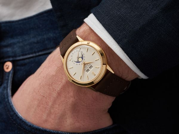 Patek Philippe: 3448 vs 3448 (Video)