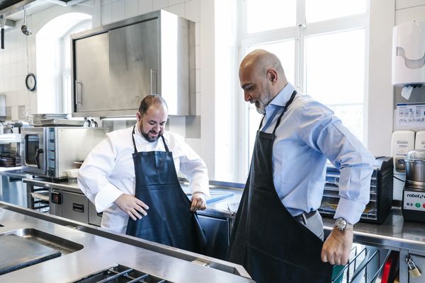 Out For A Spin: Alex Ghotbi Takes A Stainless Steel Ref. 5004 To A Cooking Lesson With Chef Jérôme Manifacier