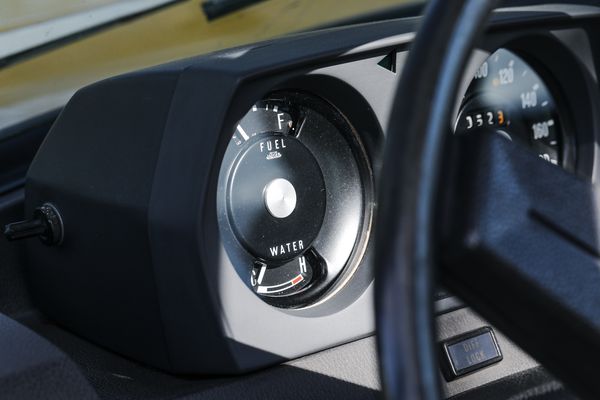 Out For A Spin: A Detailed Look At Two 1970s Icons, the Range Rover and the Royal Oak, by Aurel Bacs