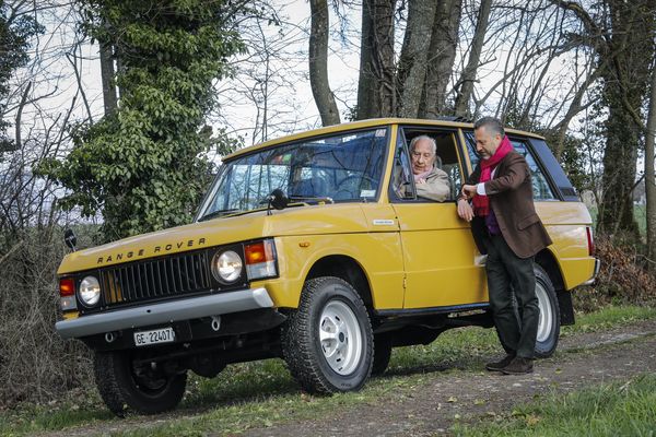 Out For A Spin: A Detailed Look At Two 1970s Icons, the Range Rover and the Royal Oak, by Aurel Bacs