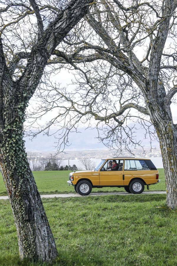 Out For A Spin: A Detailed Look At Two 1970s Icons, the Range Rover and the Royal Oak, by Aurel Bacs