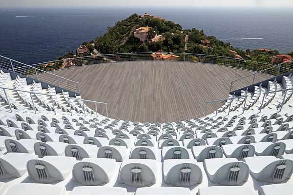 Pierre Cardin: A Taste for the Future