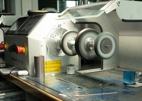 Visiting Les Cadraniers And Les Boîtiers de Genève, F.P. Journe’s Updated Case and Dial Facilities