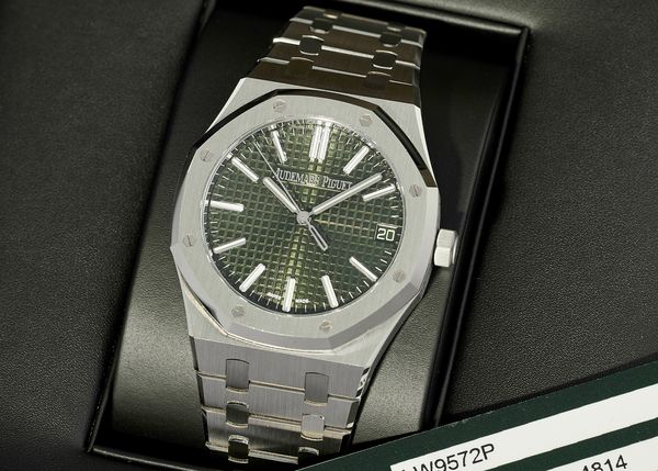 Specialists' Picks: The New York Watch Auction: NINE