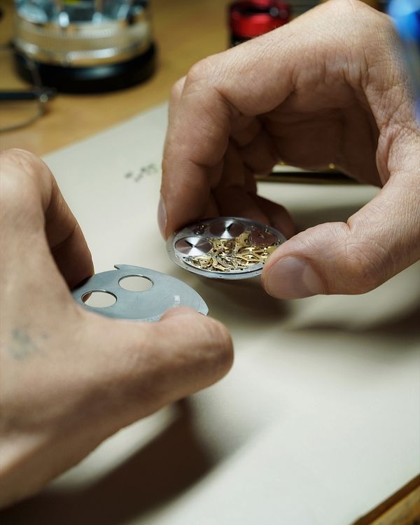 The History of Ultra-Thin Watchmaking