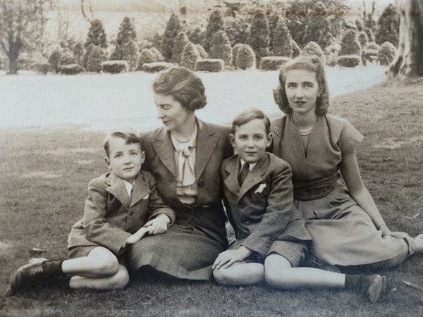 THE VANDERBILT FAMILY JEWELS: Icons of American Aristocracy
