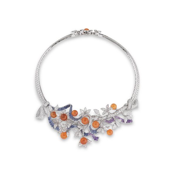 Zips, Blooms, and Botanical Bliss: The Allure of Van Cleef & Arpels