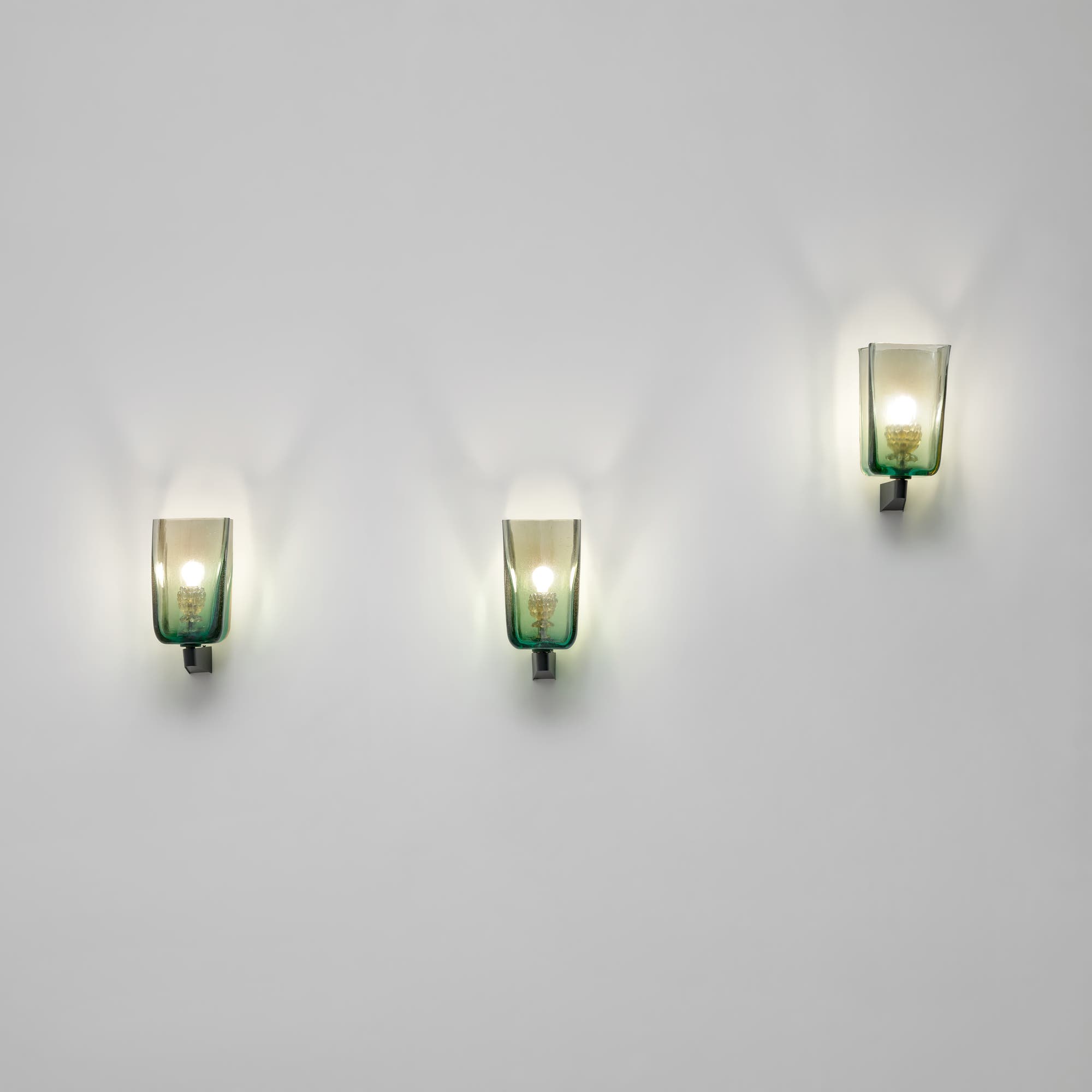 Flavio Poli Set of three wall lights, model no. 1250, from the Hotel Concordia, Cortina d'Ampezzo