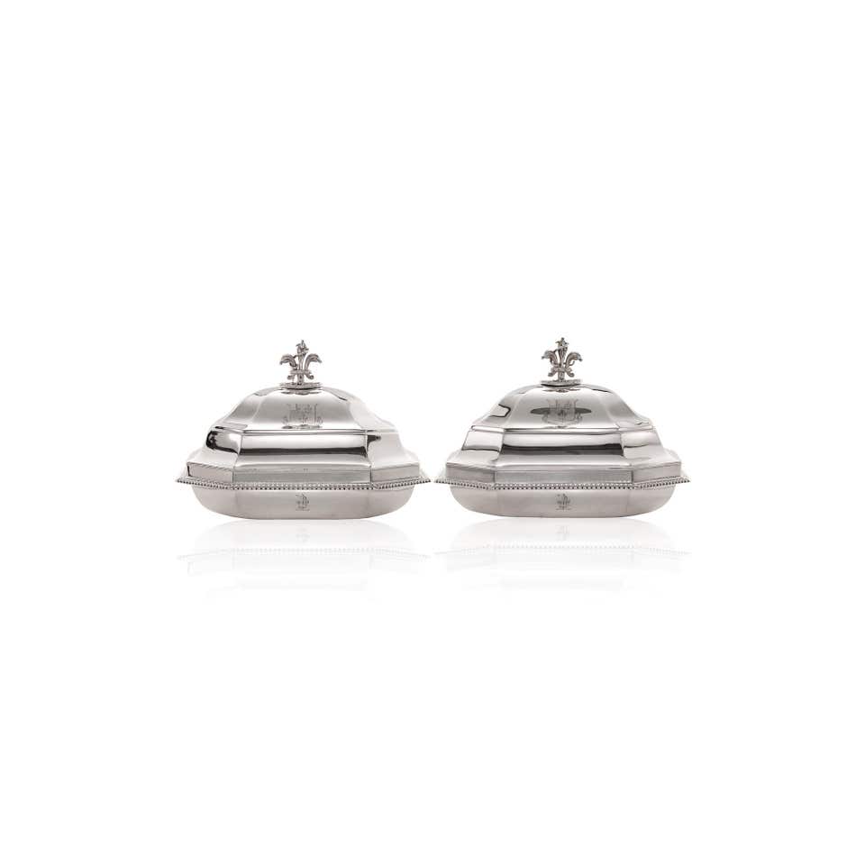 William Burwash & Richard Sibley, Pair of silver vegetable dishes, 1808-1809. The Geneva Jewels Auction VII. 
