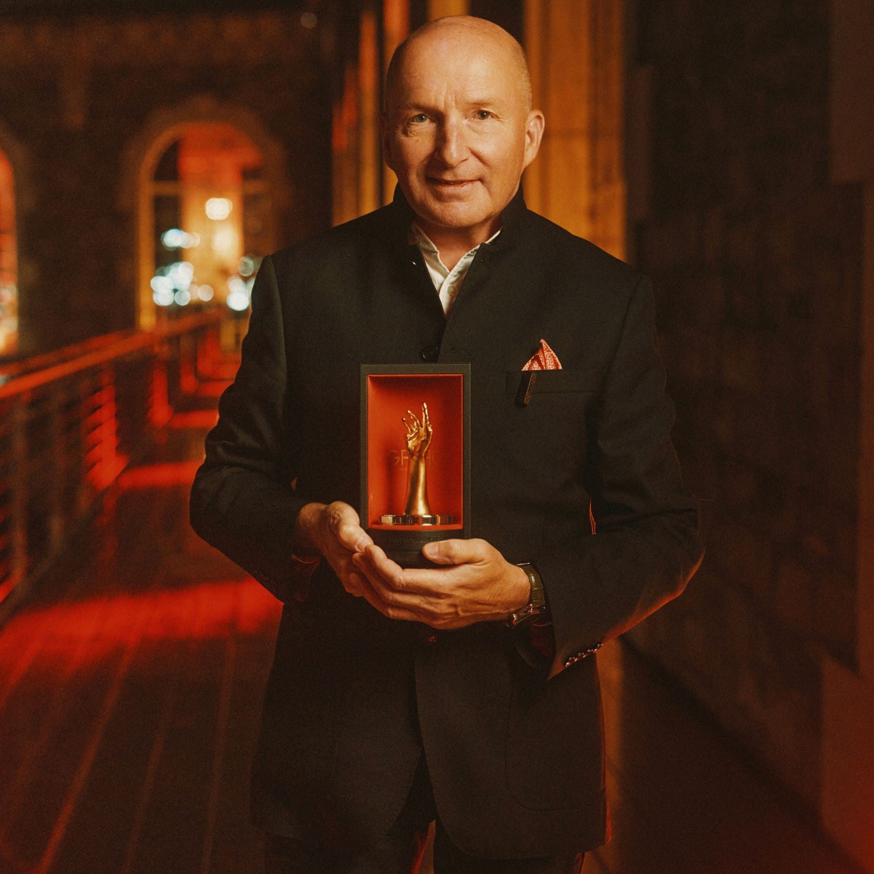 Kari Voutilainen with the 2025 Grand Prix d’Horlogerie de Genève Artistic Crafts watch prize. GPHG
