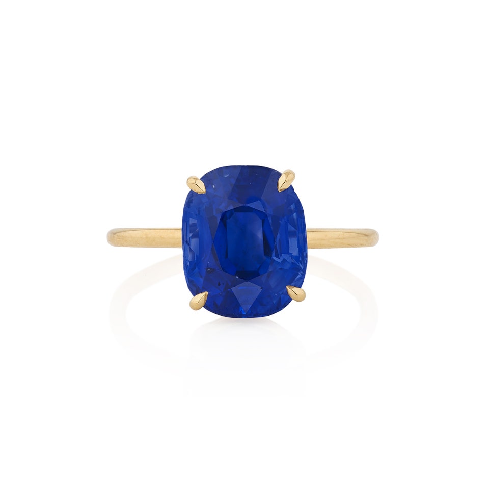 Sapphire ring. Cushion-shaped sapphire weighing 6.63 carats, Kashmir origin, no indications of heating.